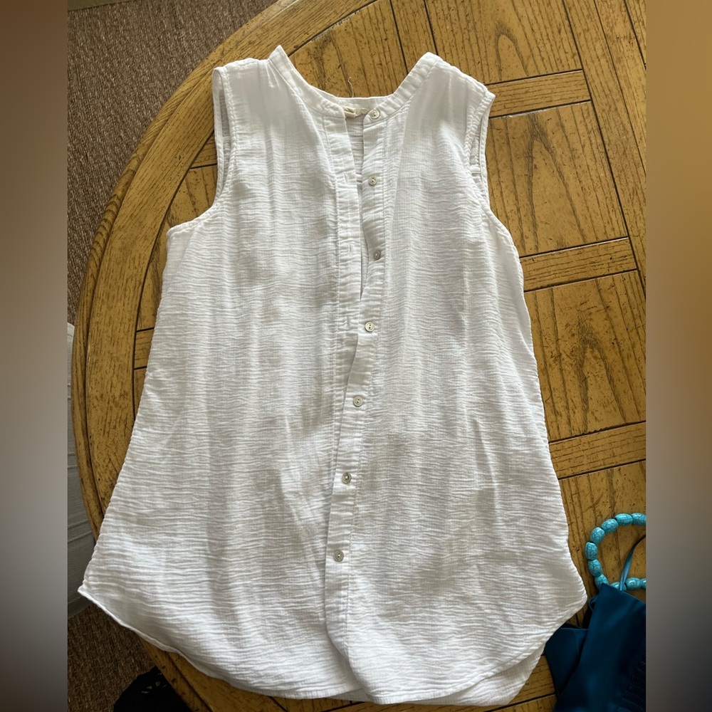 Eileen Fisher White Sleeveless Button-Down Tunic